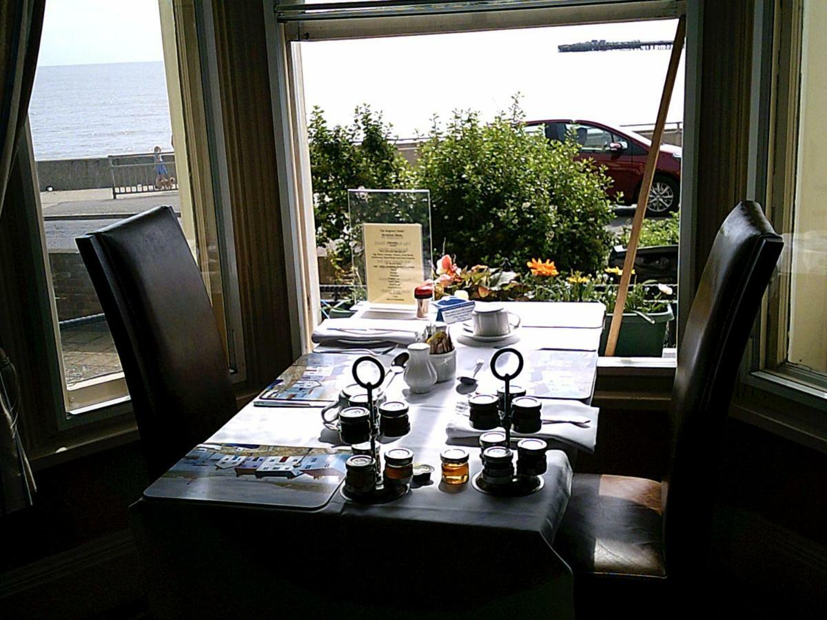Regency House Bed and Breakfast Walton-on-the-Naze Eksteriør billede